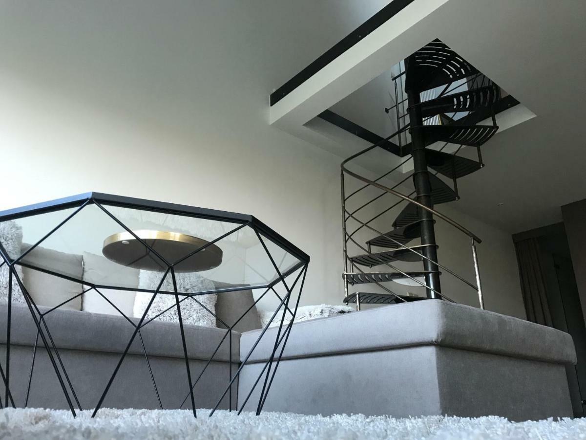 Luxury Loft Duplex Penthouse Of 190M2 & Free Parking ! Apartment Brussels Exterior photo